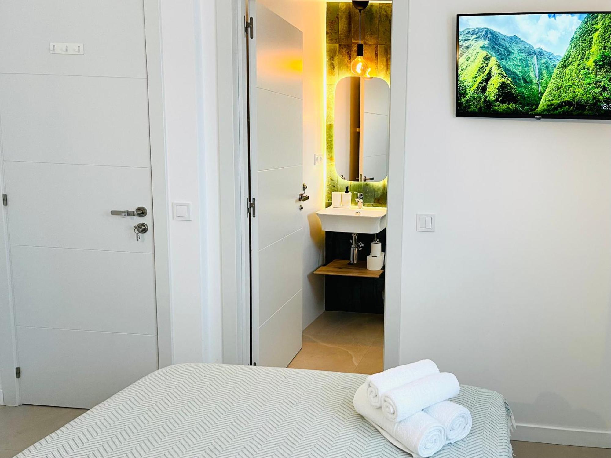 Solaz Malaga, Shared Apartment Экстерьер фото